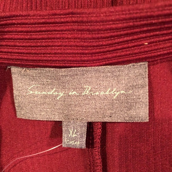 ANTHROPOLOGIE SUNDAY IN BROOKLYN SLEEVELESS TOP - Picture 3 of 3